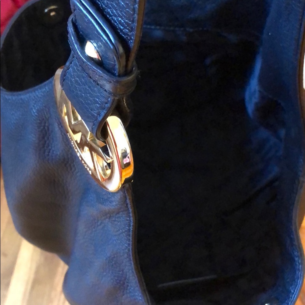 Michael Kors purse - Picture 3 of 3
